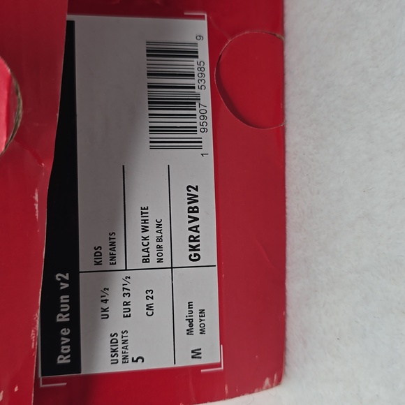 NIB New Balance Rave Run v2 Kids Sz 5 - Picture 9 of 9